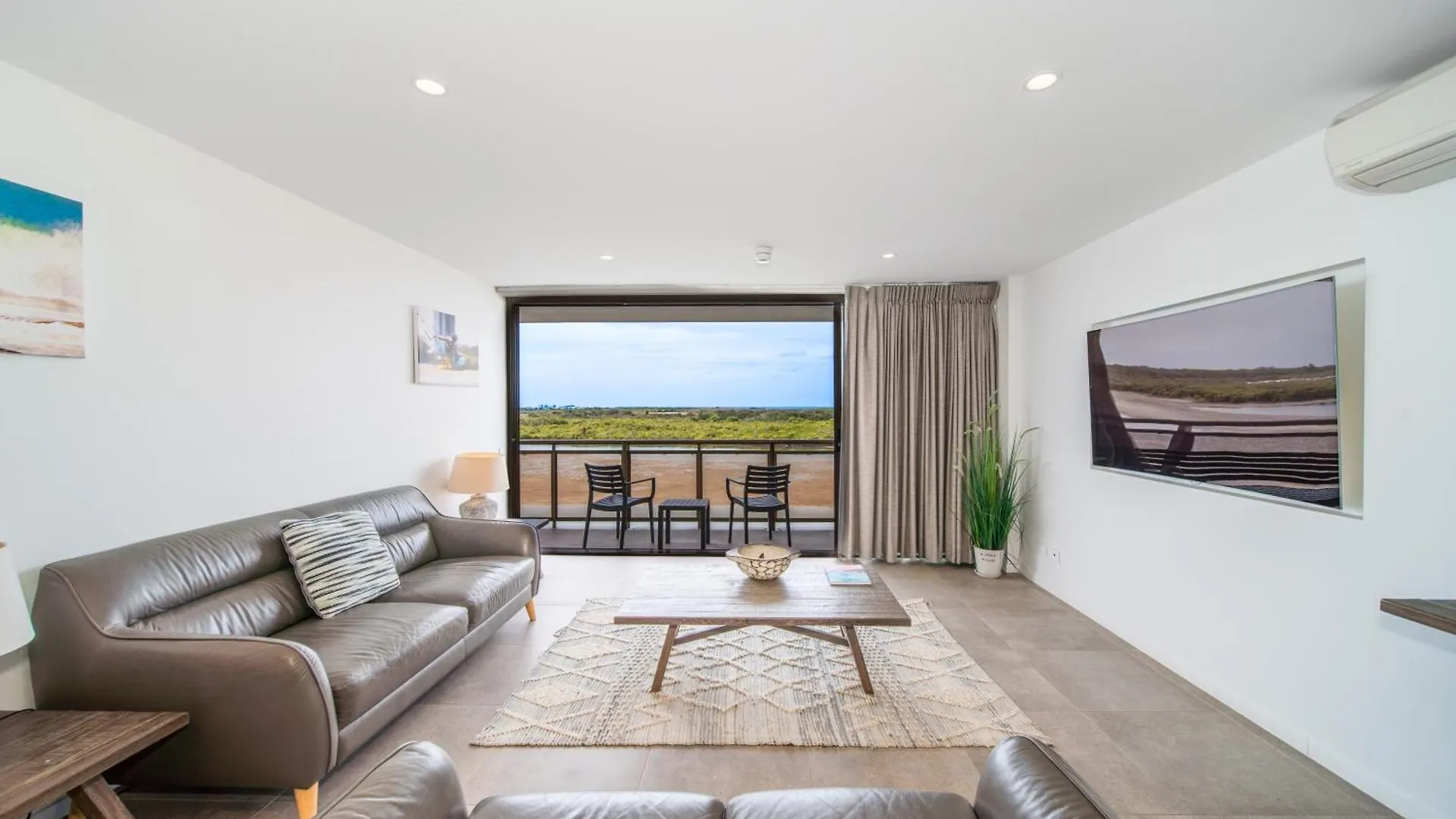Trafalgar Towers Aparthotel Maroochydore