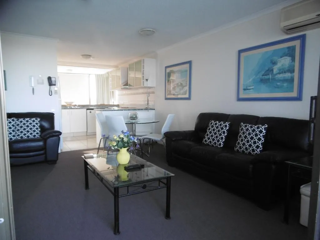 Trafalgar Towers Aparthotel Maroochydore